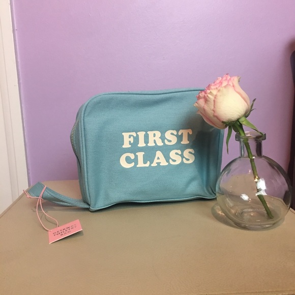 ban.do Makeup Nwt Band Getaway Toiletry Bag Poshmark